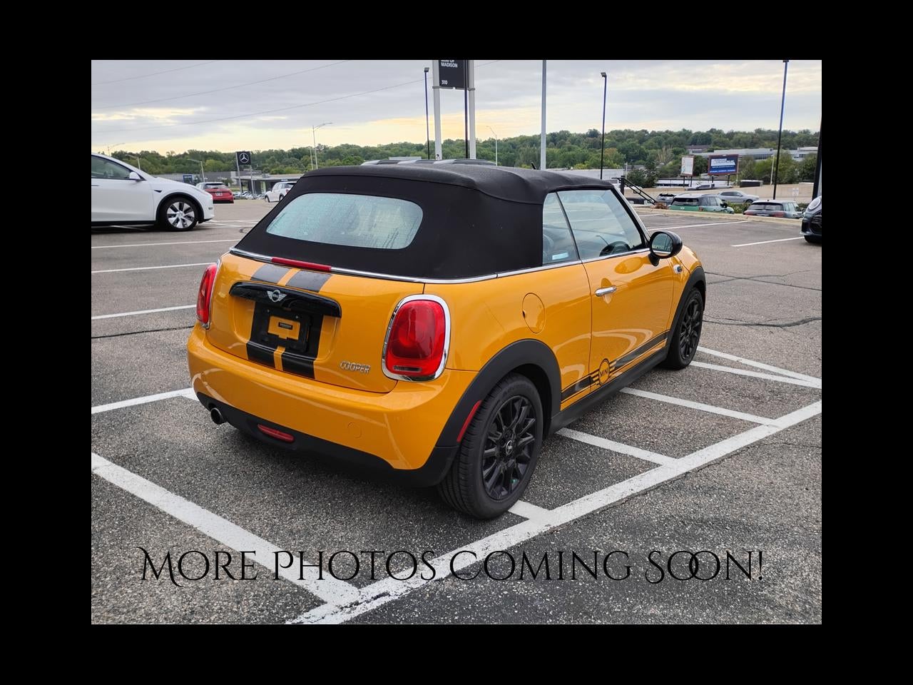 2017 MINI CONVERTIBLE Base