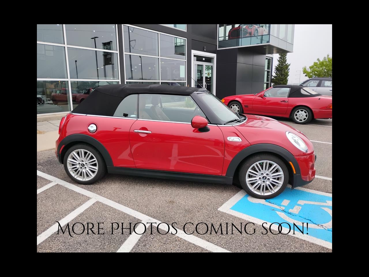 2017 MINI CONVERTIBLE Base