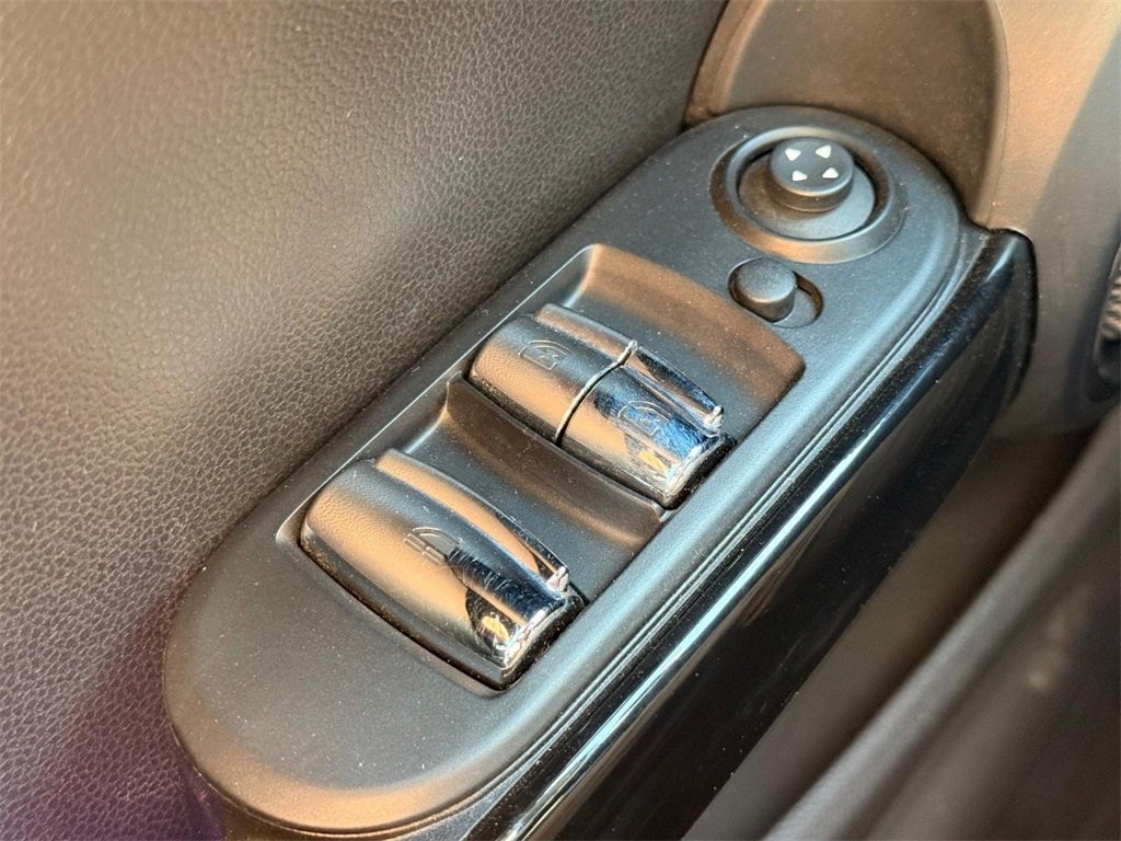 2016 MINI CONVERTIBLE Base