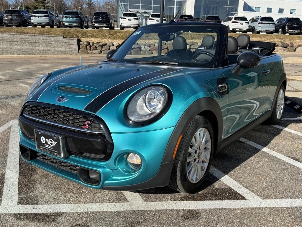2016 MINI CONVERTIBLE Base