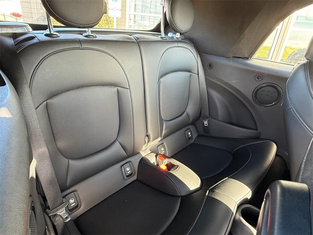 2016 MINI CONVERTIBLE Base