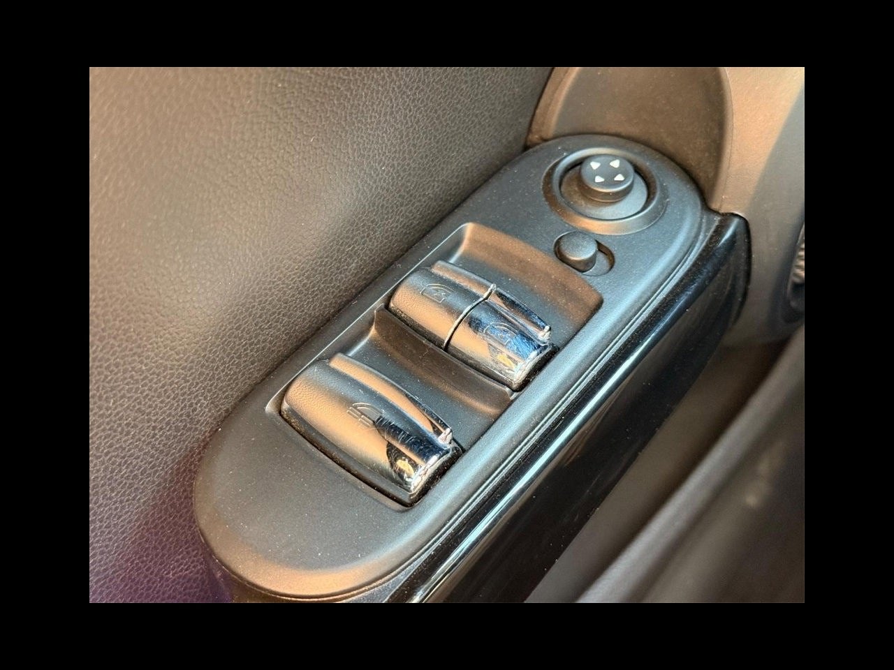 2016 MINI CONVERTIBLE Base