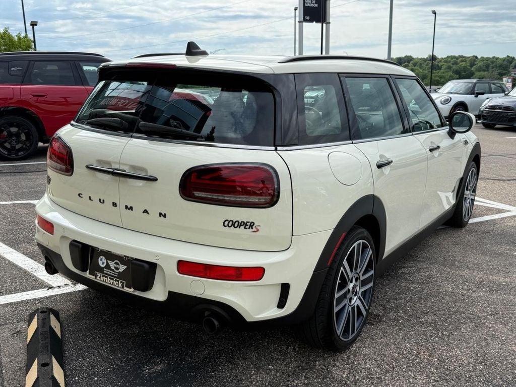 2023 MINI CLUBMAN Iconic