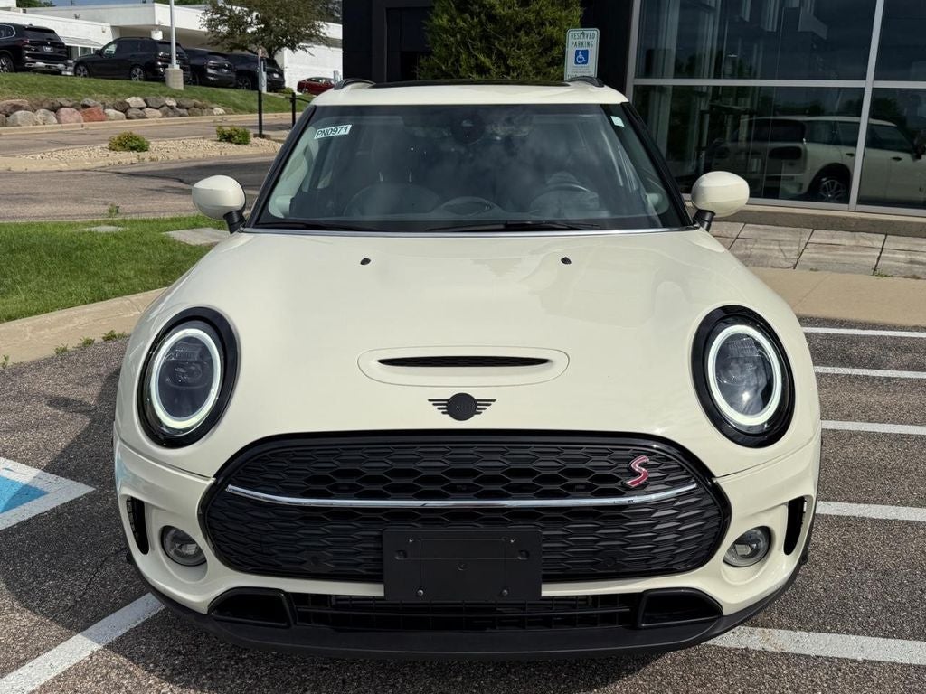 2023 MINI CLUBMAN Iconic