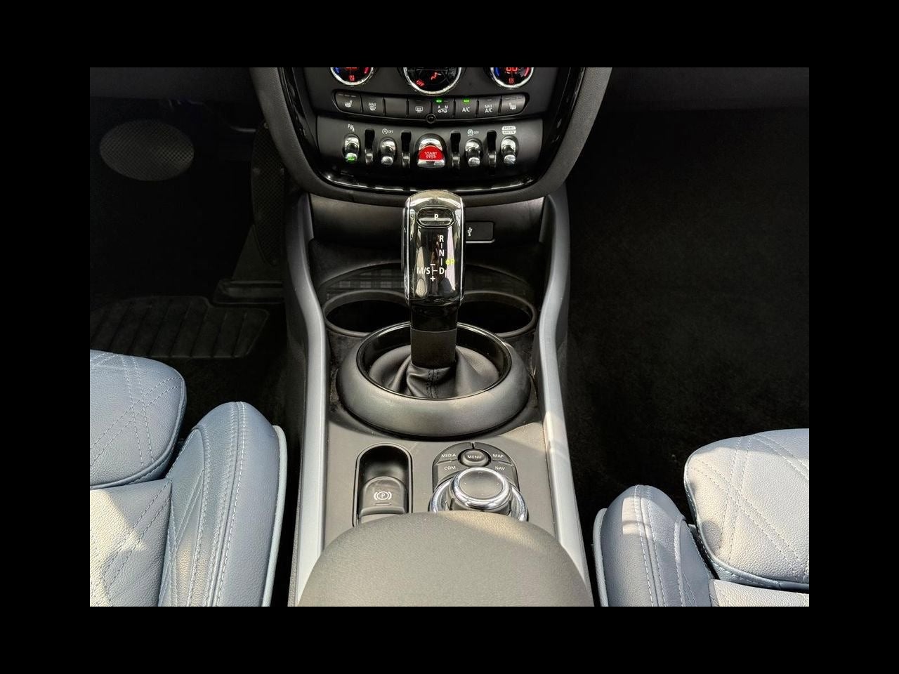 2023 MINI CLUBMAN Iconic