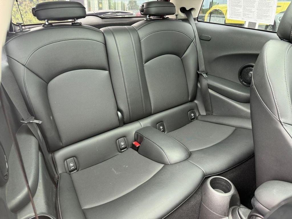 2017 MINI HARDTOP 2 DOOR Base