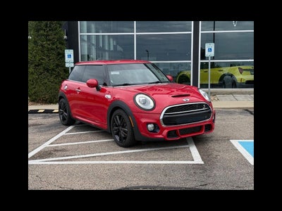 2017 MINI HARDTOP 2 DOOR Base