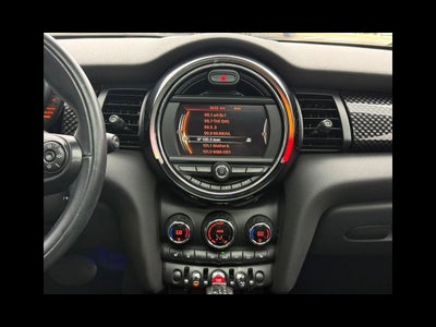 2017 MINI HARDTOP 2 DOOR Base