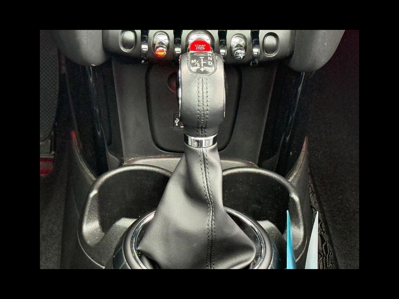 2017 MINI HARDTOP 2 DOOR Base