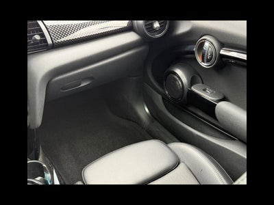 2017 MINI HARDTOP 2 DOOR Base