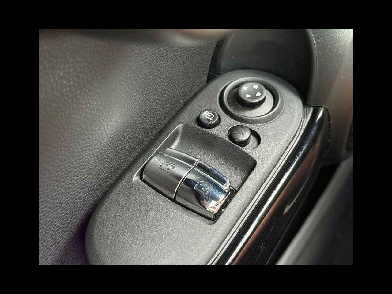 2017 MINI HARDTOP 2 DOOR Base