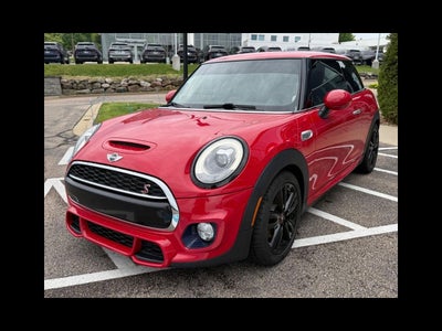 2017 MINI HARDTOP 2 DOOR Base