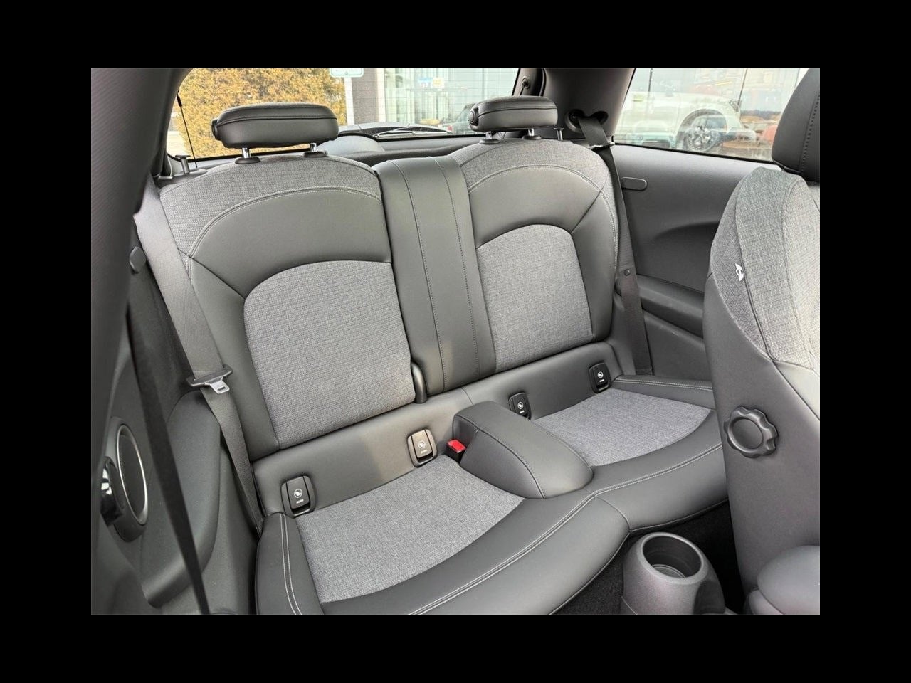 2015 MINI HARDTOP 2 DOOR Base