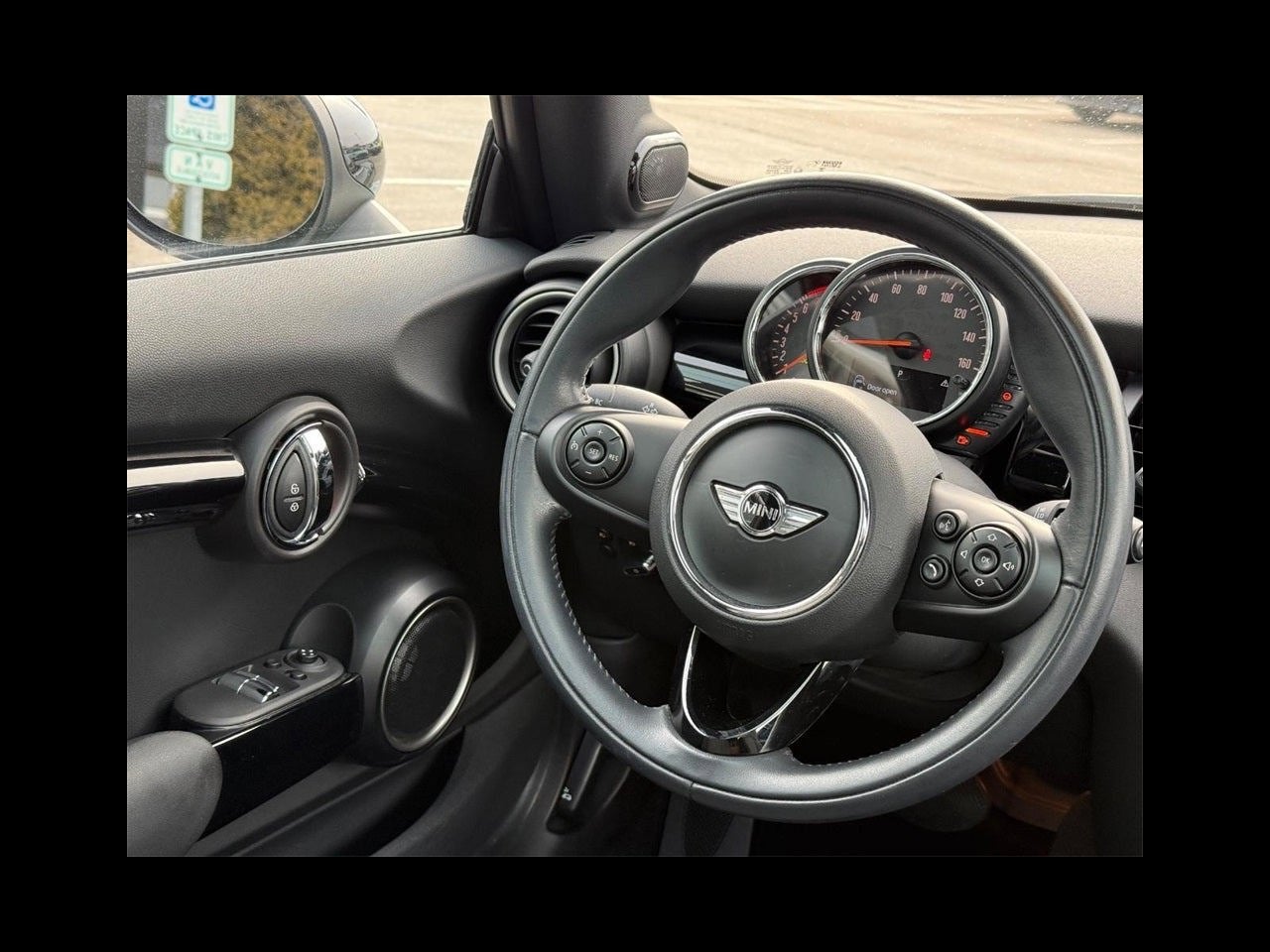 2015 MINI HARDTOP 2 DOOR Base