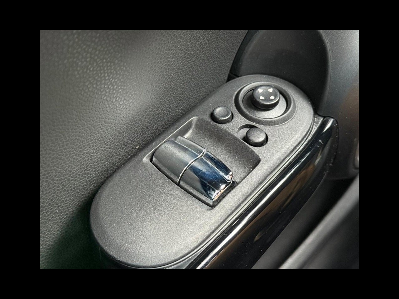 2015 MINI HARDTOP 2 DOOR Base