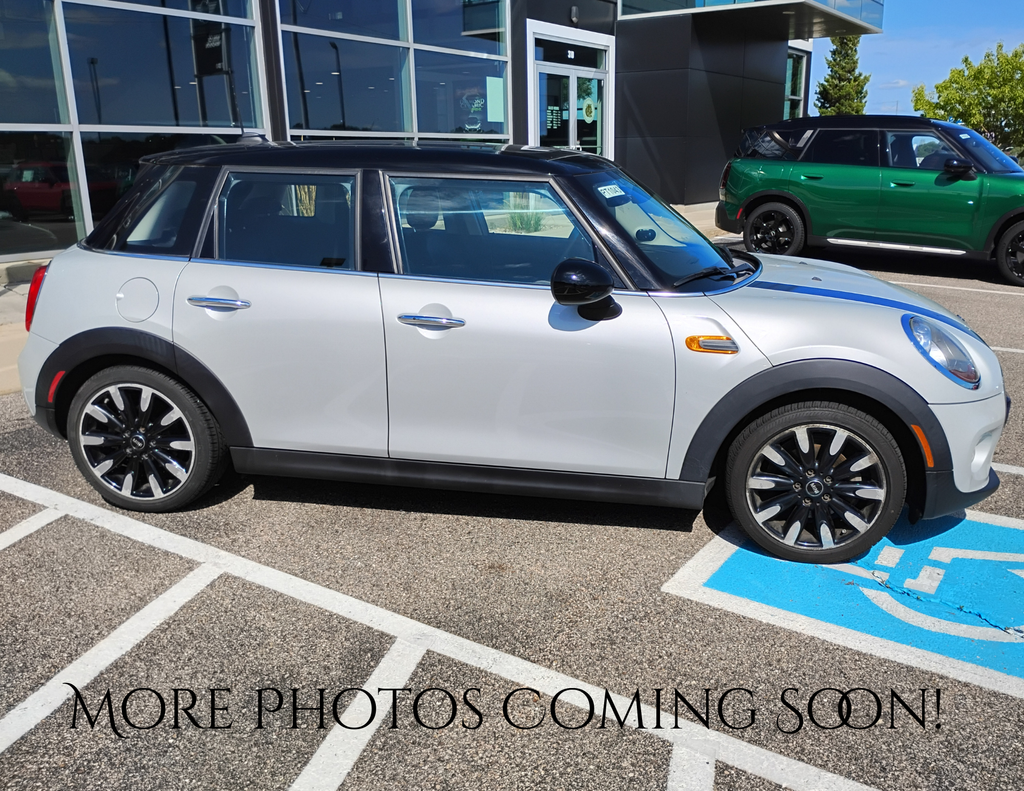 2016 MINI HARDTOP 4 DOOR Base