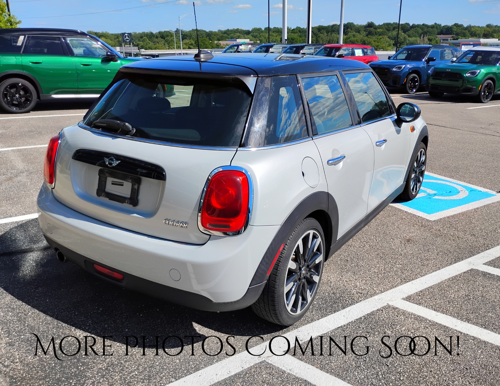 2016 MINI HARDTOP 4 DOOR Base