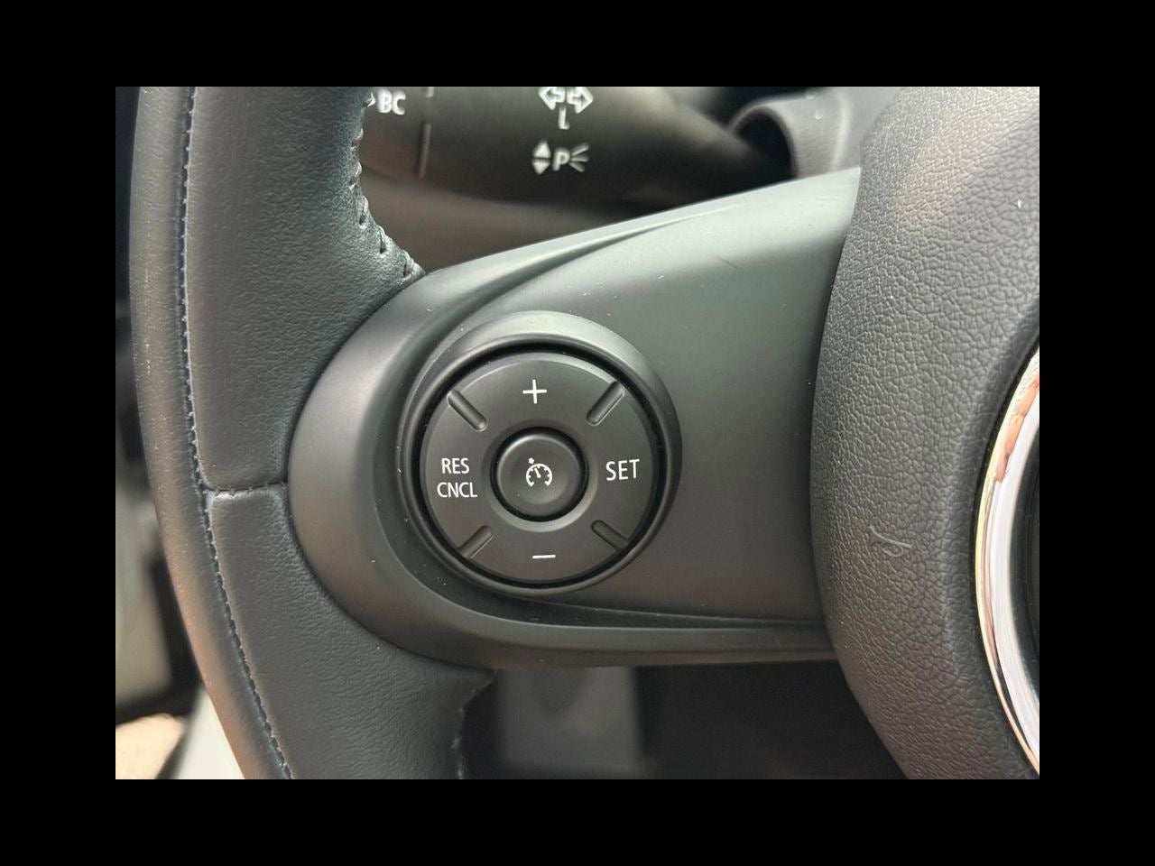 2016 MINI HARDTOP 4 DOOR Base