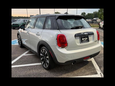 2016 MINI HARDTOP 4 DOOR Base