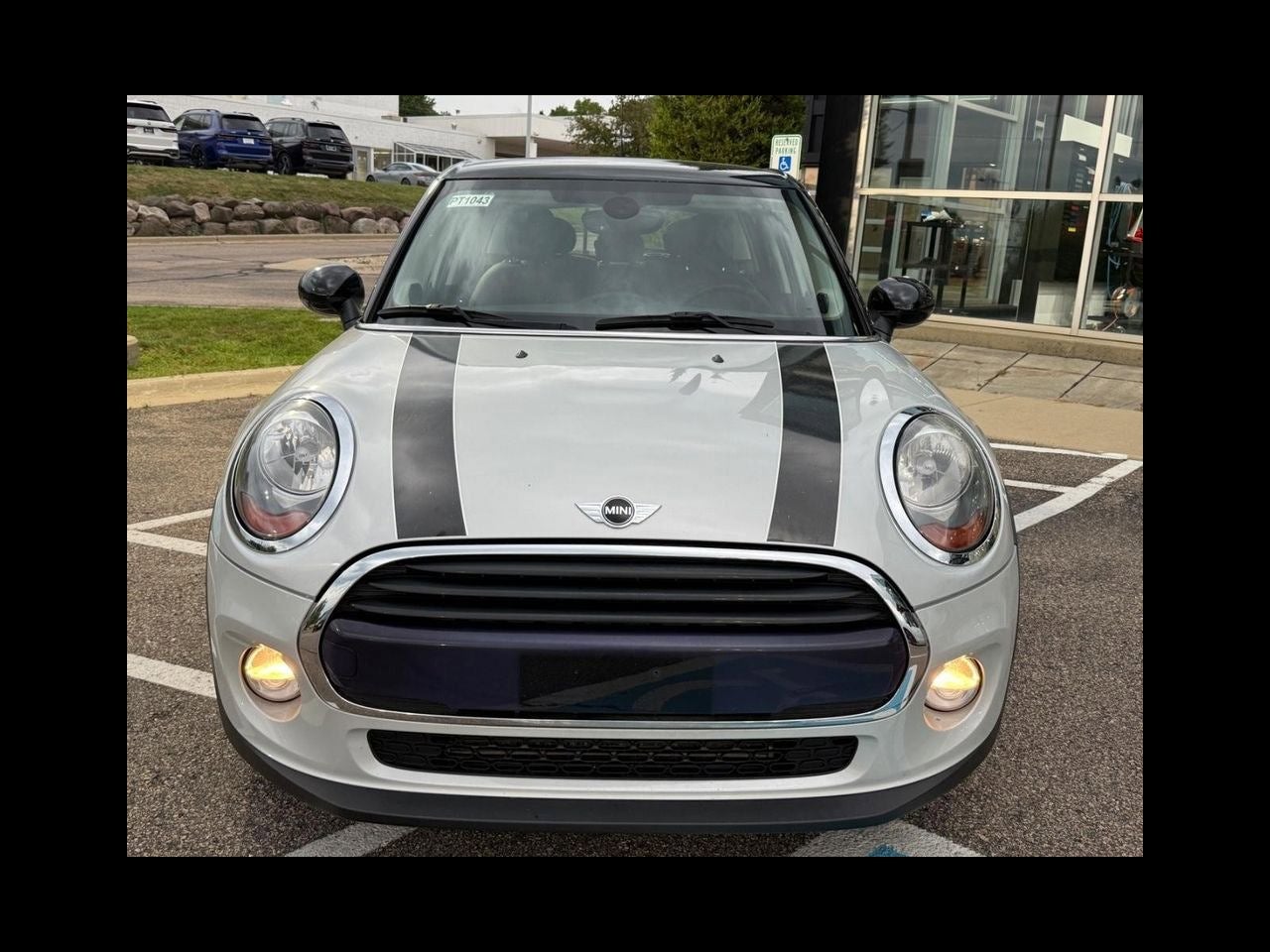 2016 MINI HARDTOP 4 DOOR Base