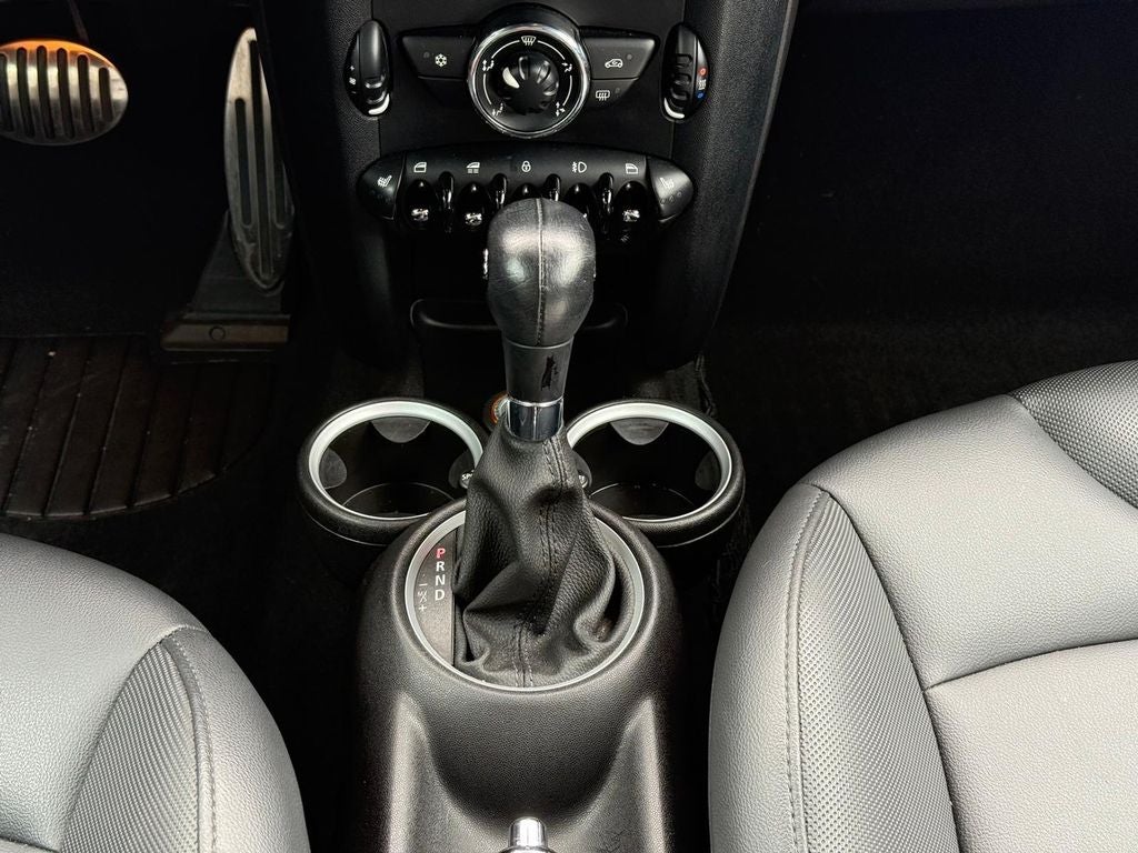 2011 MINI CONVERTIBLE Base