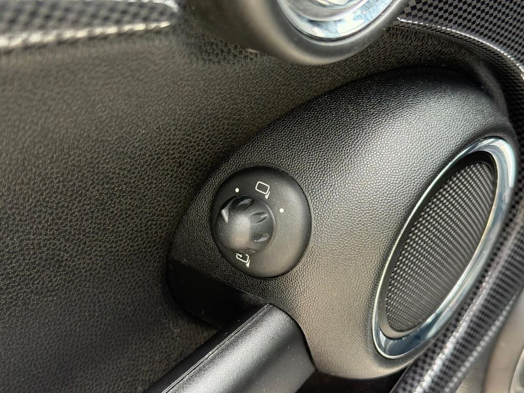 2011 MINI CONVERTIBLE Base