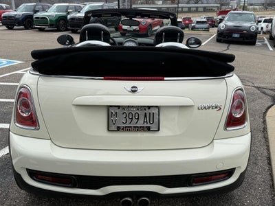 2011 MINI CONVERTIBLE Base