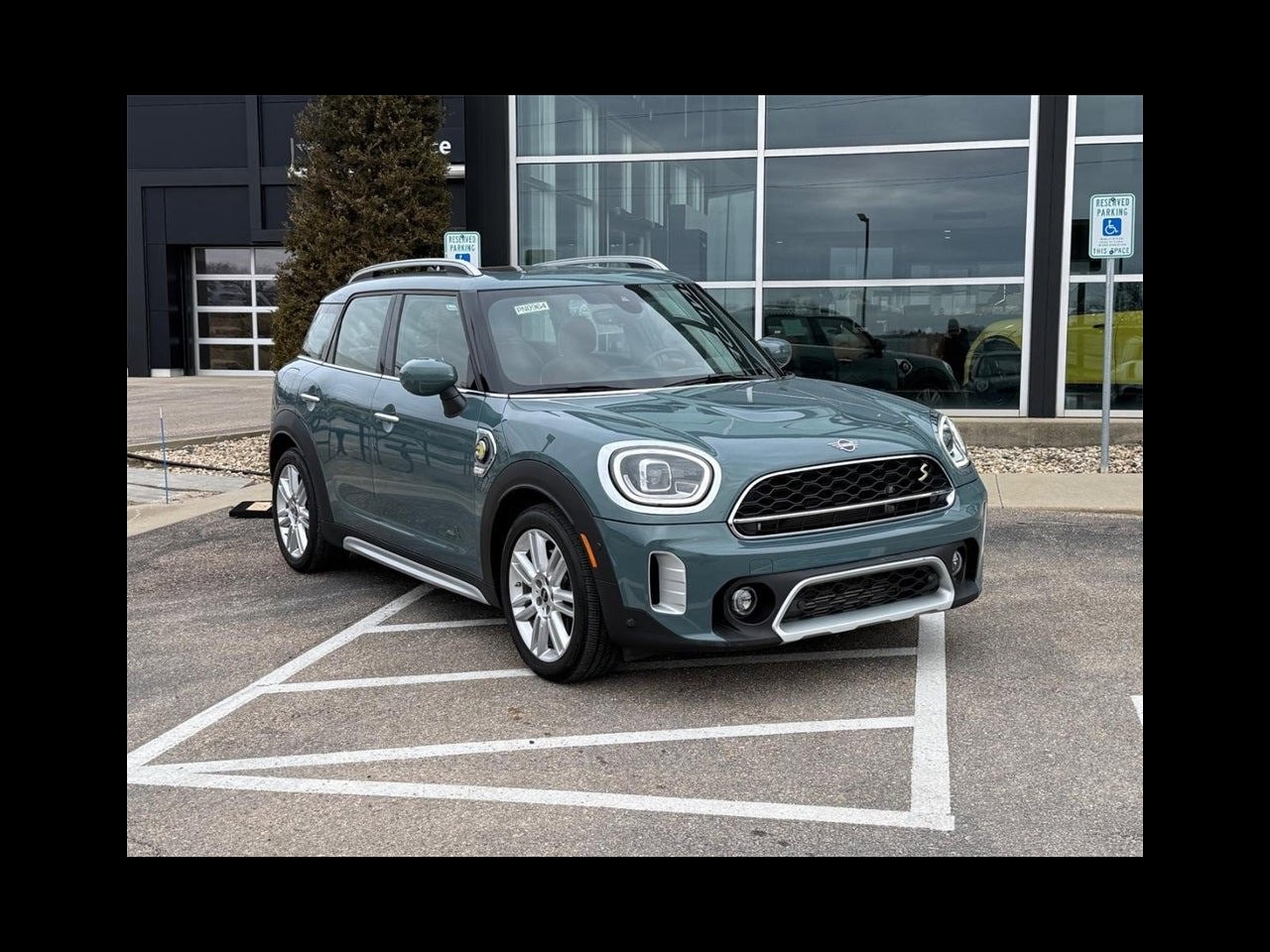 2022 MINI COUNTRYMAN ICONIC
