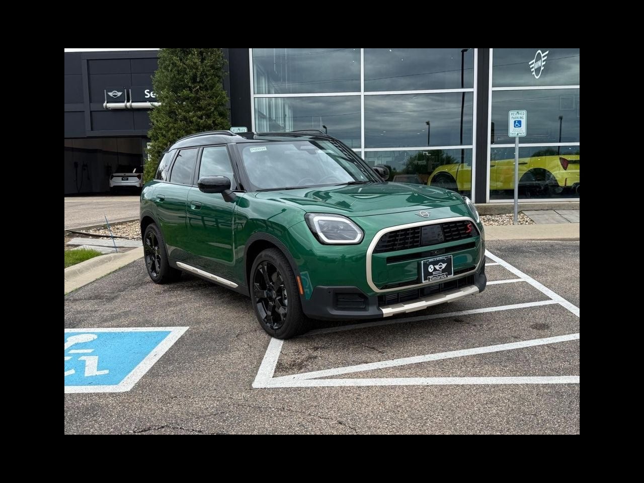 2025 MINI COUNTRYMAN Iconic