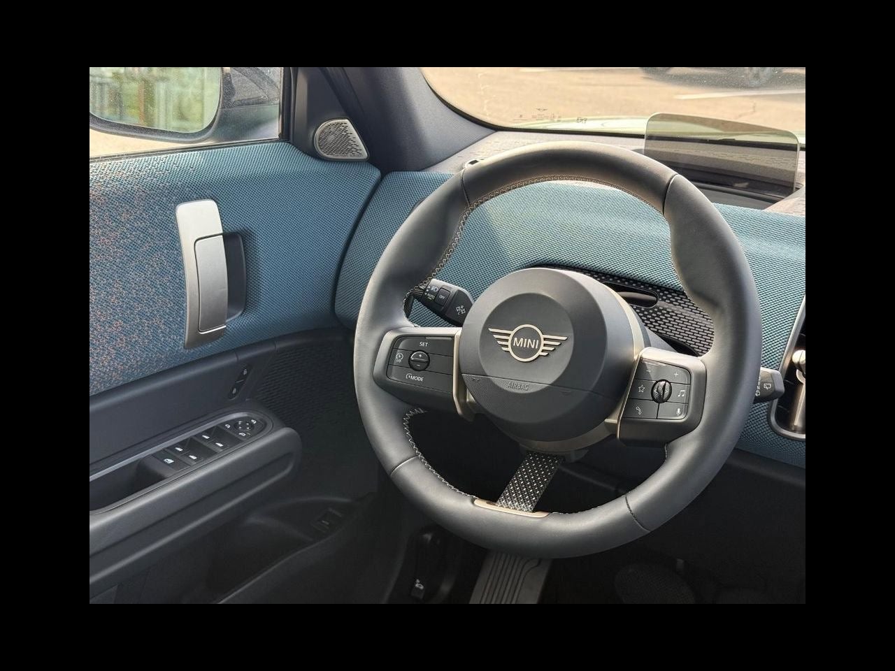 2025 MINI COUNTRYMAN Iconic