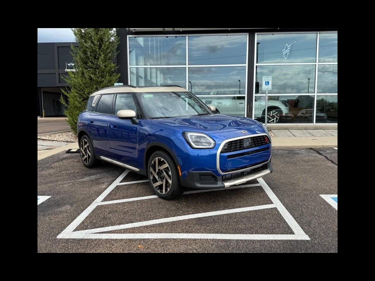 2026 MINI COUNTRYMAN SIGNATURE PLUS
