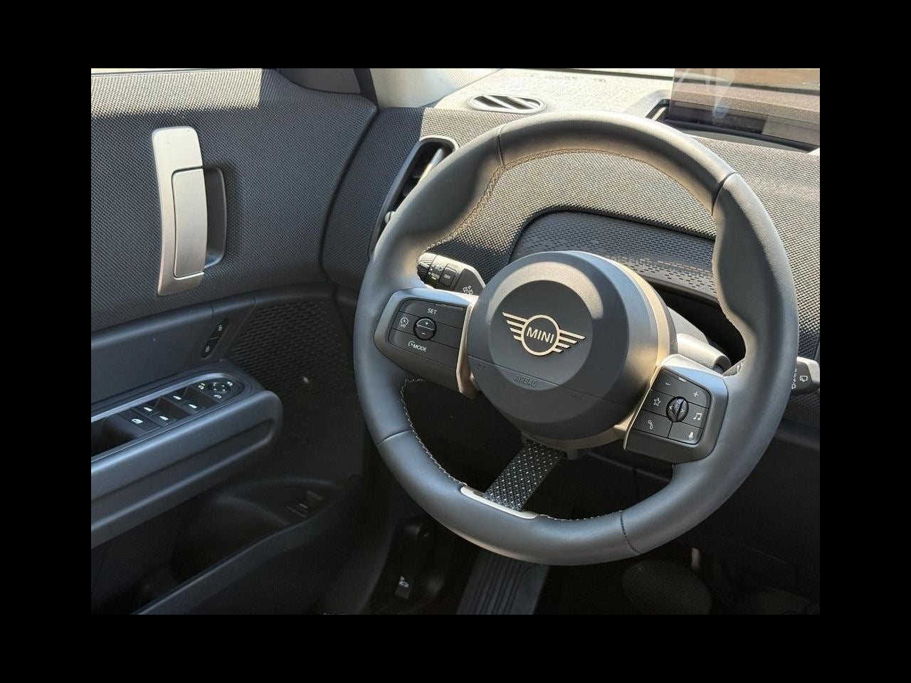 2025 MINI COUNTRYMAN Signature Plus