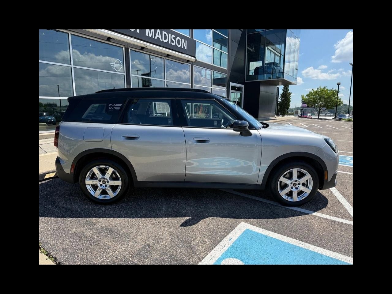 2025 MINI COUNTRYMAN Signature Plus