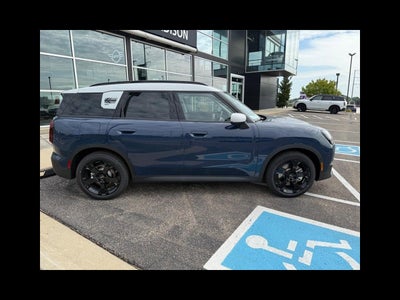 2026 MINI COUNTRYMAN Iconic