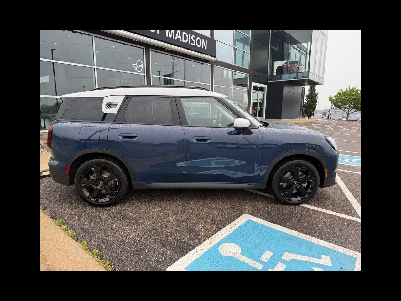 2026 MINI COUNTRYMAN Iconic