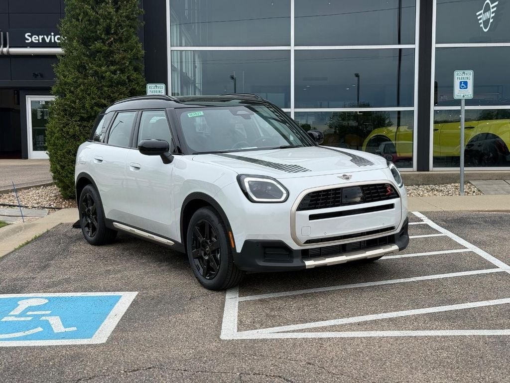2027 MINI COUNTRYMAN SIGNATURE PLUS