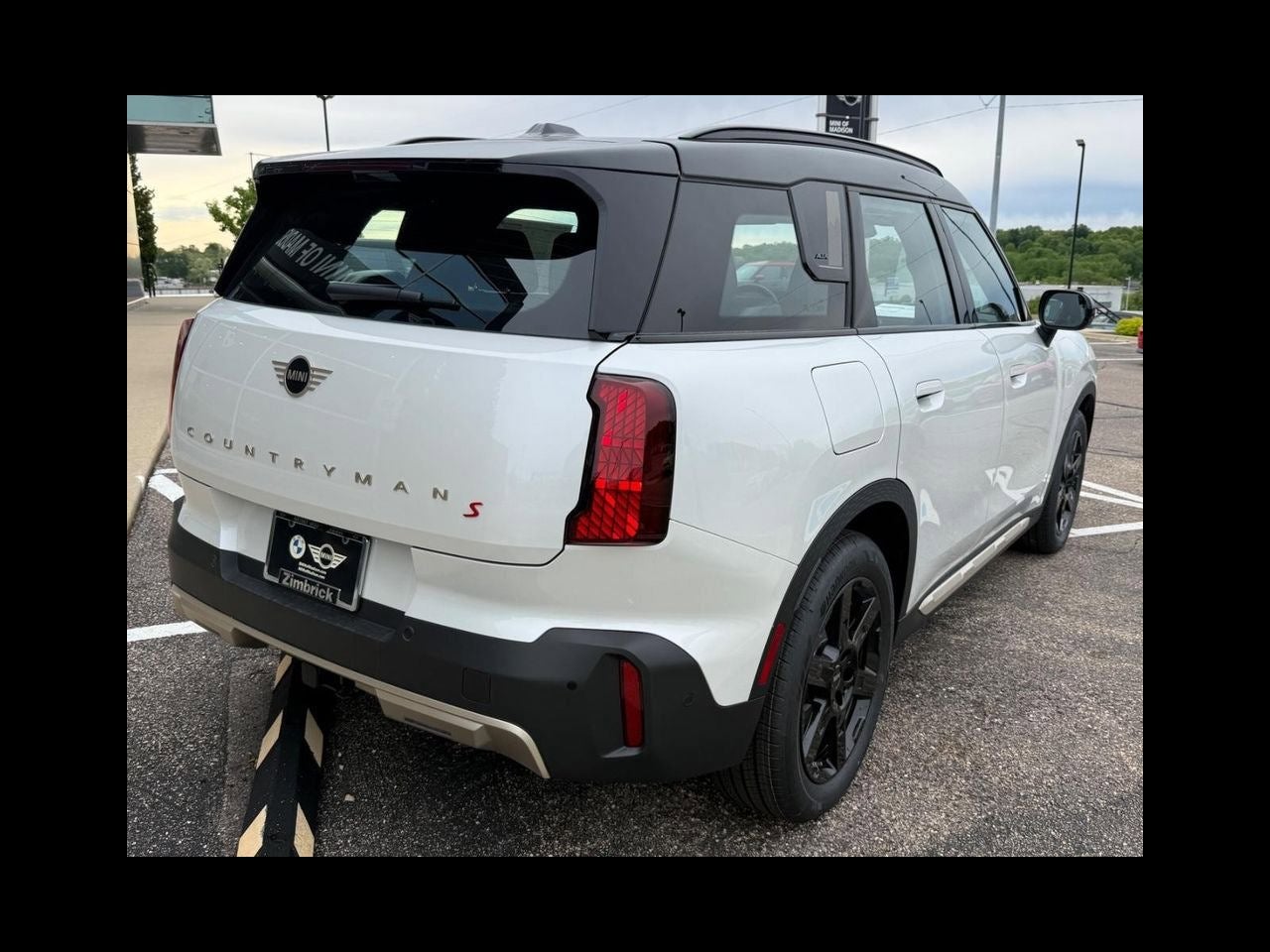 2027 MINI COUNTRYMAN SIGNATURE PLUS