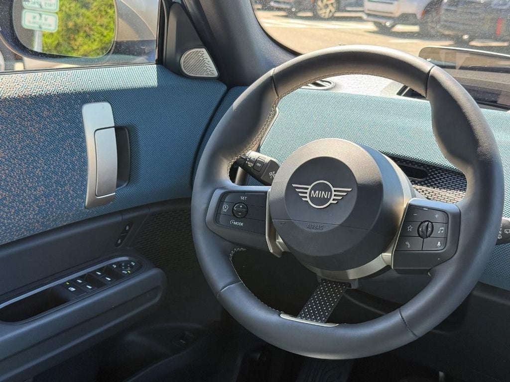 2025 MINI COUNTRYMAN Iconic