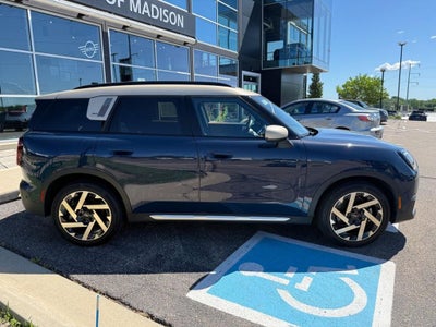 2025 MINI COUNTRYMAN Iconic