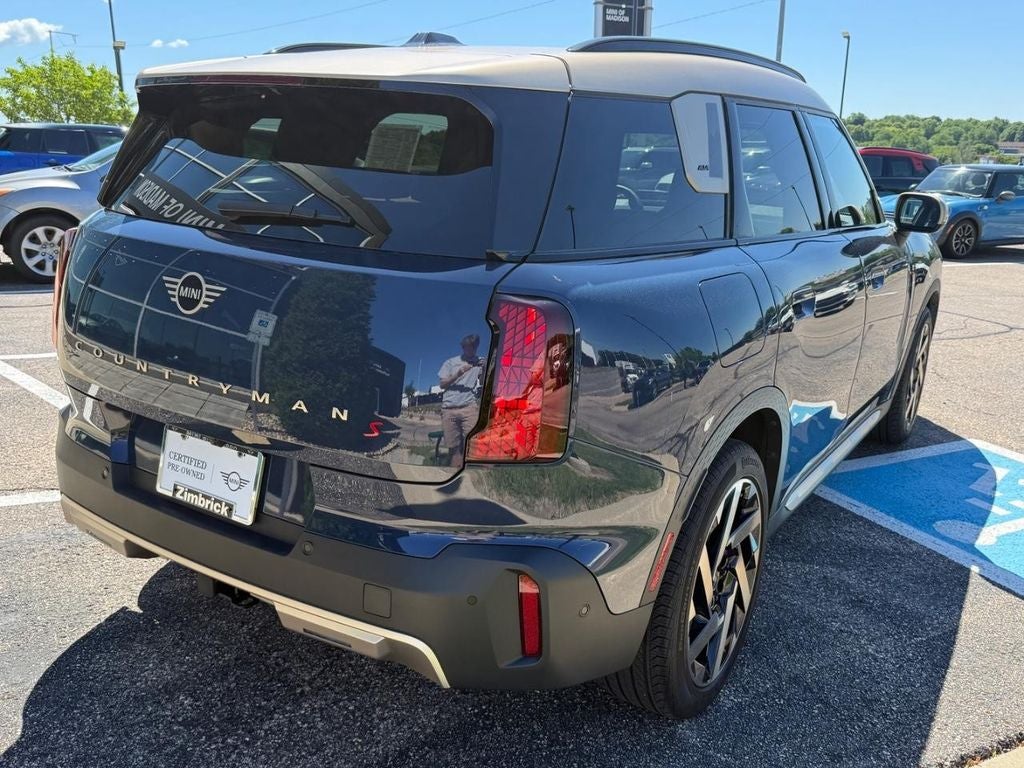 2025 MINI COUNTRYMAN Iconic