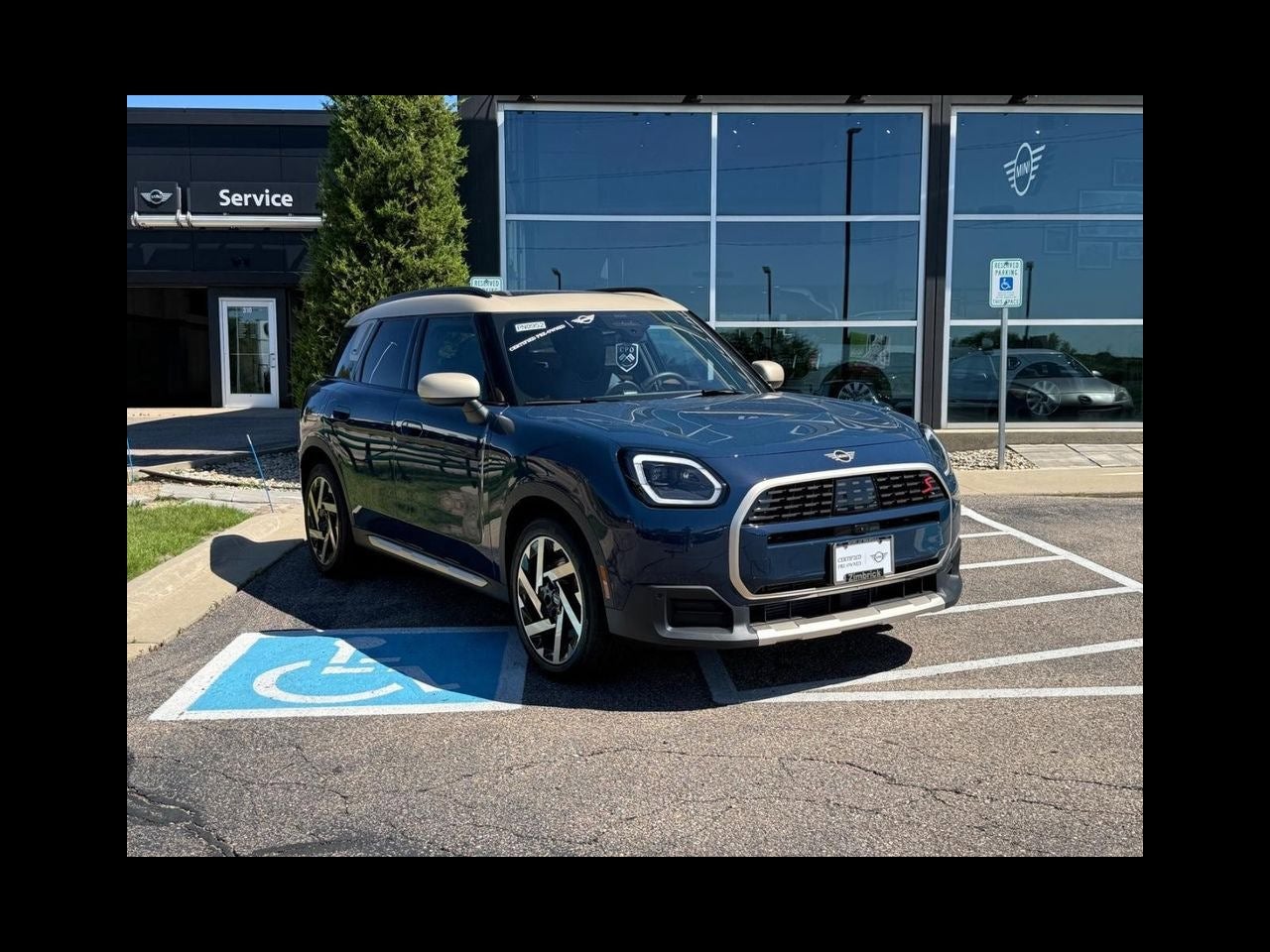 2025 MINI COUNTRYMAN Iconic