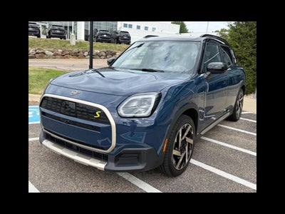 2025 MINI COUNTRYMAN Iconic