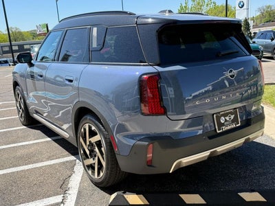 2025 MINI COUNTRYMAN Iconic