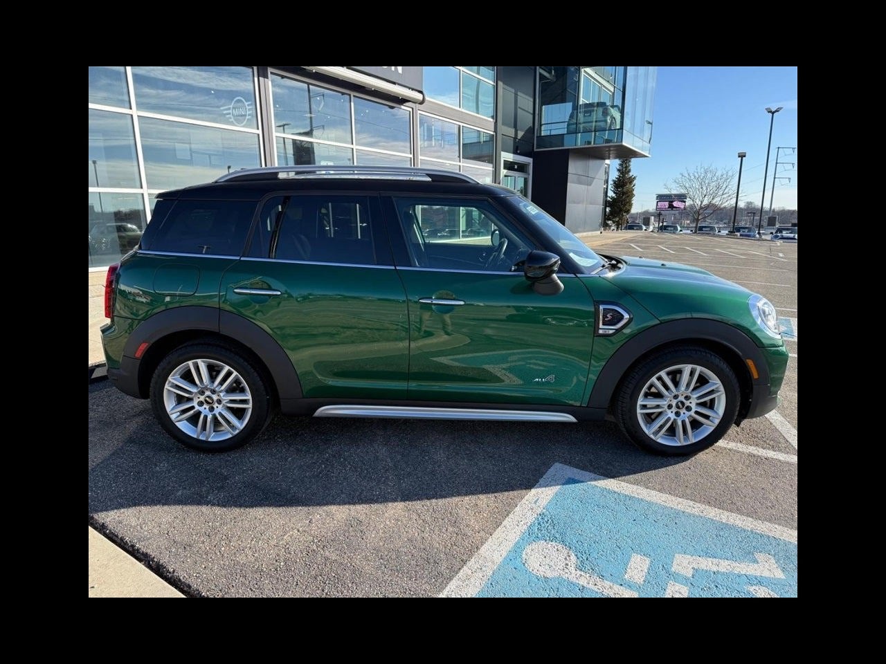 2021 MINI COUNTRYMAN SIGNATURE