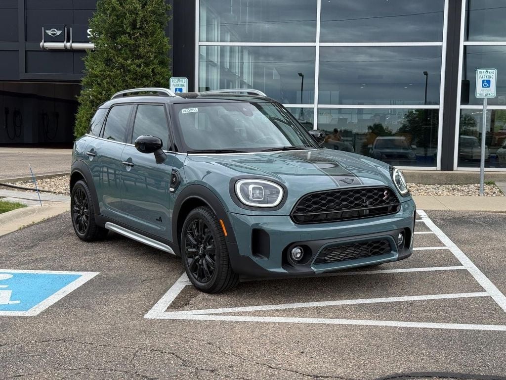 2024 MINI Countryman Cooper S ALL4's photo