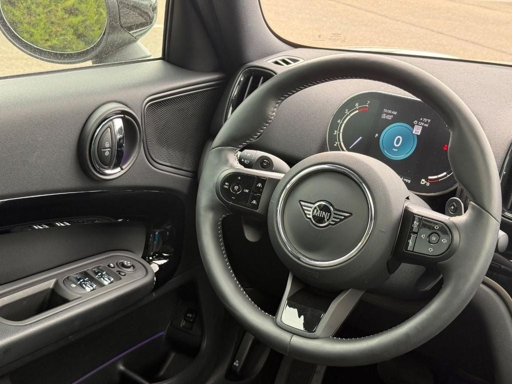 2024 MINI COUNTRYMAN Signature