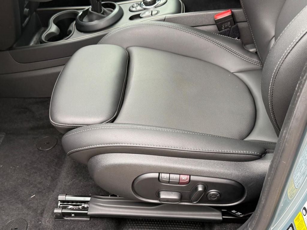 2024 MINI COUNTRYMAN Signature