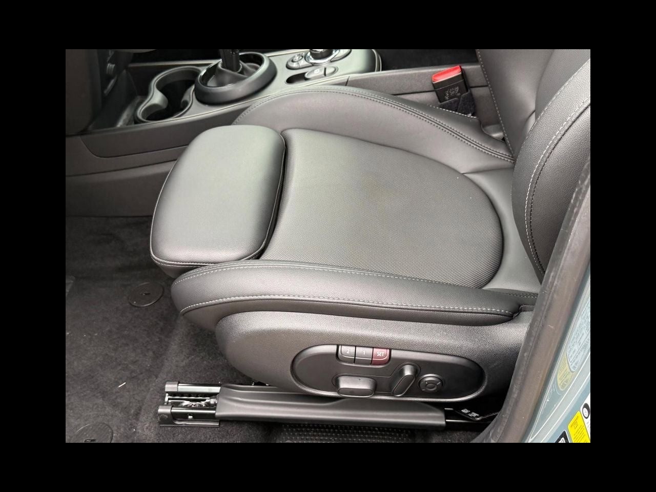2024 MINI COUNTRYMAN Signature