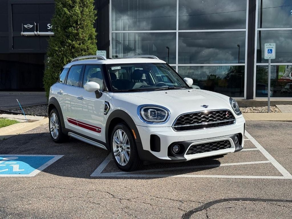 2024 MINI COUNTRYMAN Classic