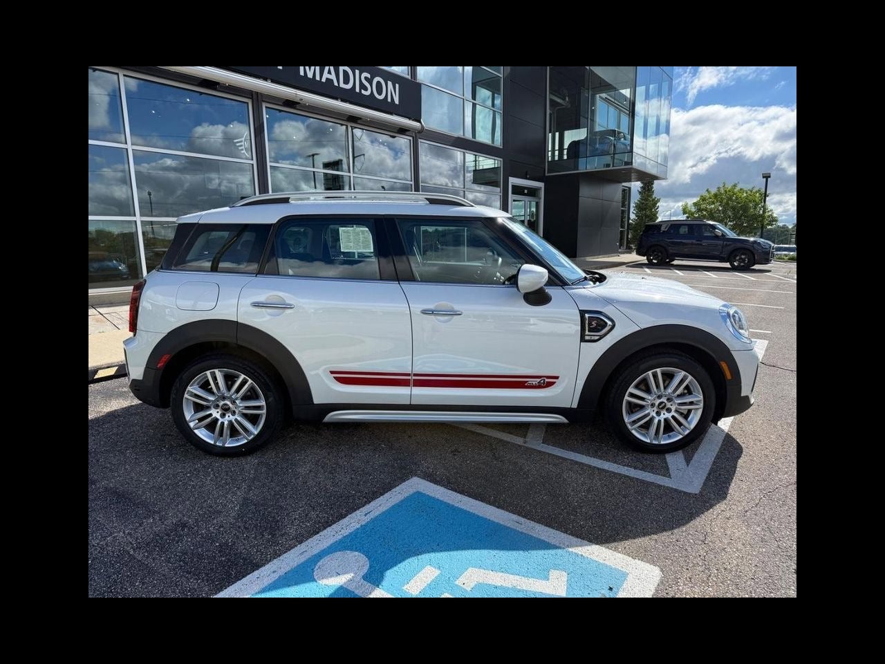 2024 MINI COUNTRYMAN Classic